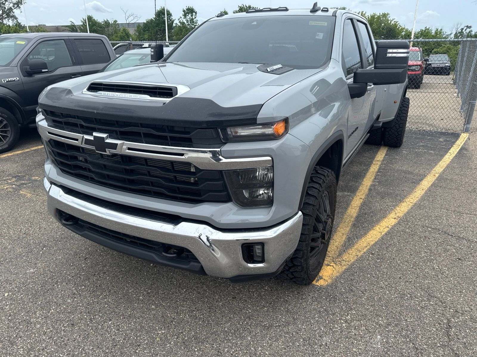 chevrolet silverado 3500hd 2024 1GC4YTEY4RF395658 image chevrolet silverado 3500hd 2024 1GC4YTEY4RF395658 image